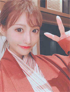 《小妖精我要你真紧好爽视频-年轻的爱曼妞》